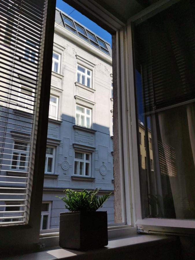 Central Alpha Apartment 7Min To The City Centar Vienna Exterior photo